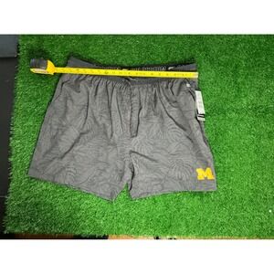 Colosseum Michigan Wolverines Mens Groves Shorts Grey Floral XL COWB11849C NWT